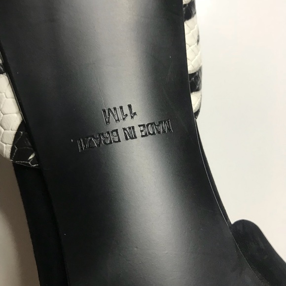 Shoes with my matching blouse - Picture 9 of 16